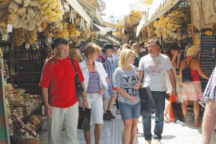Νέα έρευνα για το πόσα ξόδεψαν εφέτος οι τουρίστες στην Κρήτη